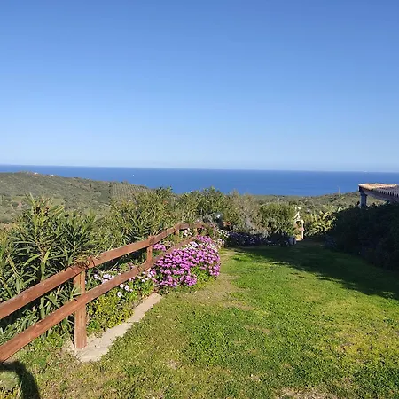 Comino Faro Sea View شقة *